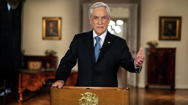 El presidente chileno, Sebastián Piñera, anuncia la mejora de sistema de pensiones en cadena nacional - Sputnik Mundo