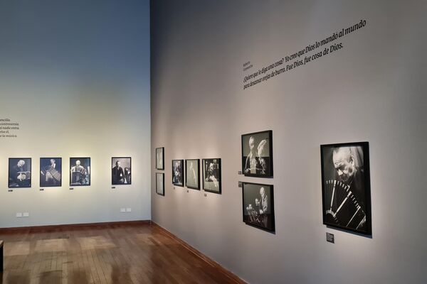Sala Libertango, donde se exhiben fotografías icónicas de Piazzolla - Sputnik Mundo