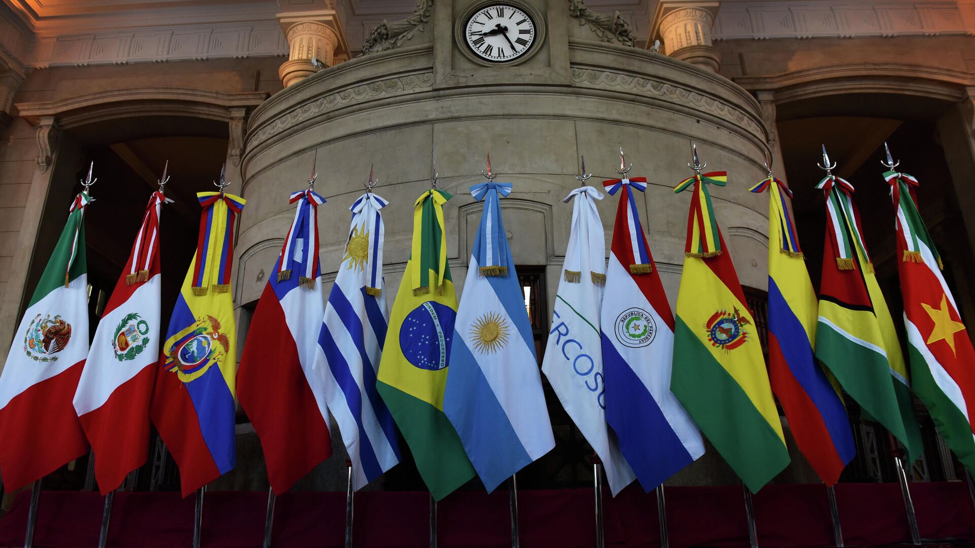 Banderas de miembros del Mercosur y Estados asociados - Sputnik Mundo, 1920, 05.07.2021