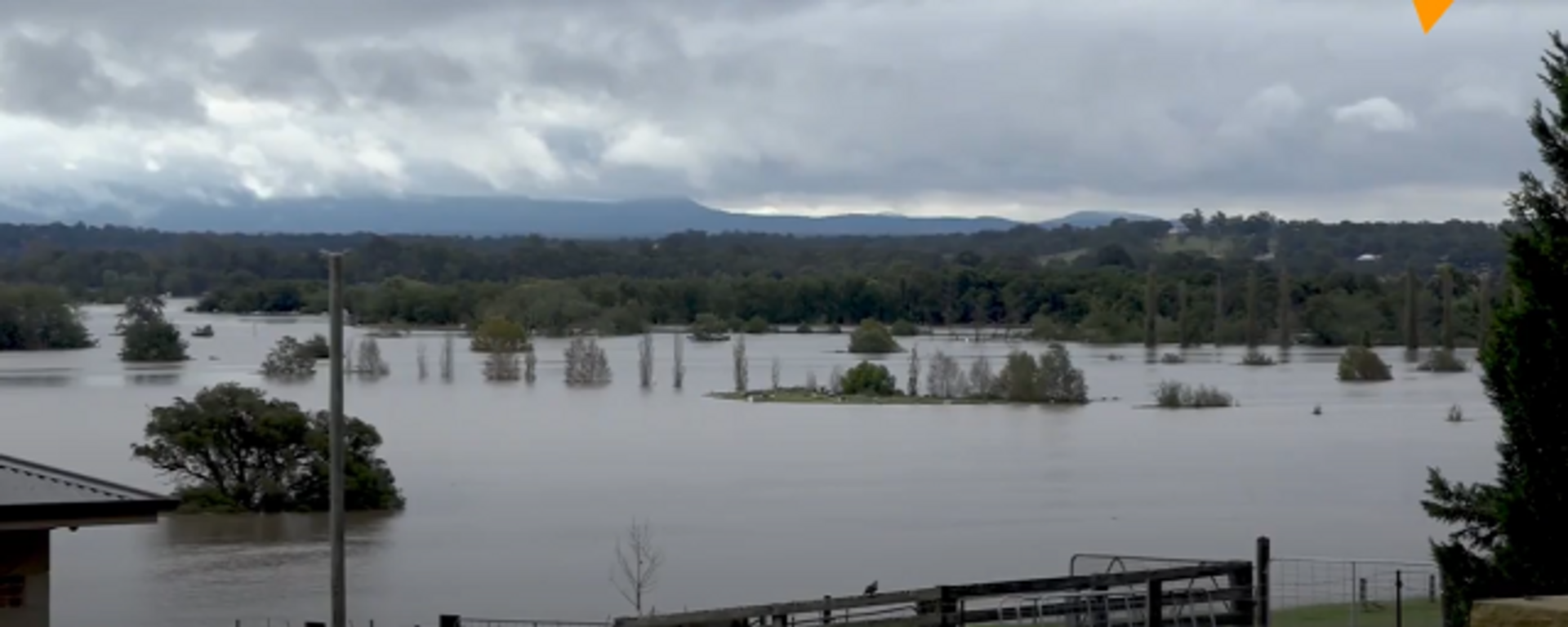 Las peores inundaciones en décadas azotan Australia  - Sputnik Mundo, 1920, 23.03.2021
