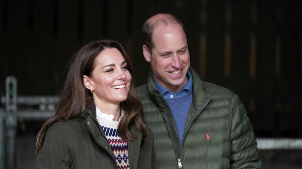 El príncipe William y su esposa, Kate Middleton - Sputnik Mundo