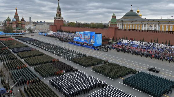 El desfile militar dedicado al 76 aniversario de la victoria en la Gran Guerra Patria en Moscú - Sputnik Mundo