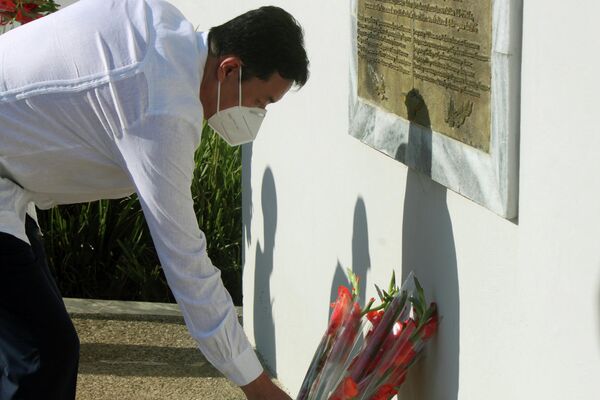 Conmemoración del Día de la Victoria sobre el fascismo en el memorial al Soldado Internacionalista Soviético en La Habana - Sputnik Mundo