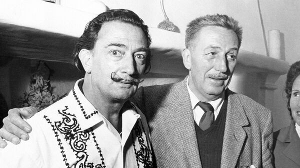 Walt Disney junto a Salvador Dalí en Cadaqués (España) - Sputnik Mundo