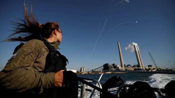 Una mujer soldado israelí - Sputnik Mundo