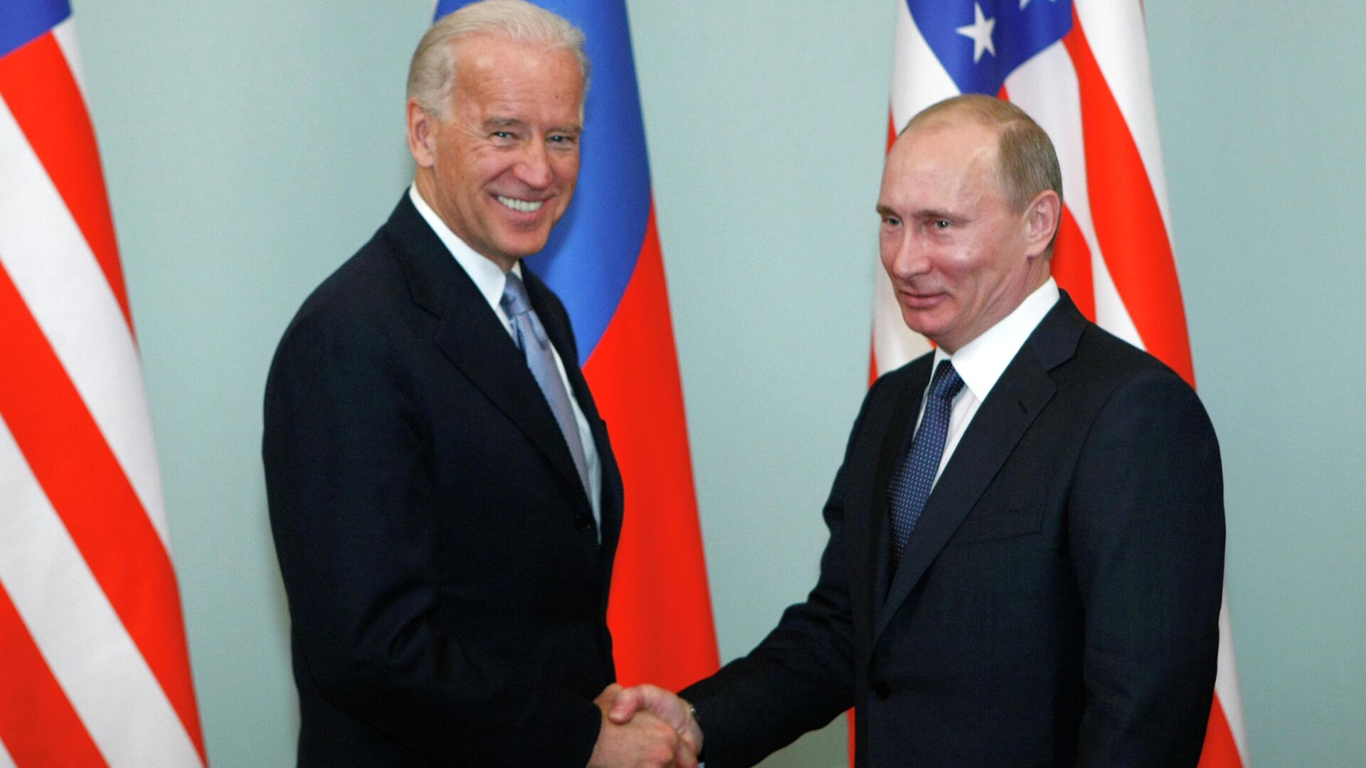 Joe Biden y Vladímir Putin (archivo) - Sputnik Mundo, 1920, 08.06.2021