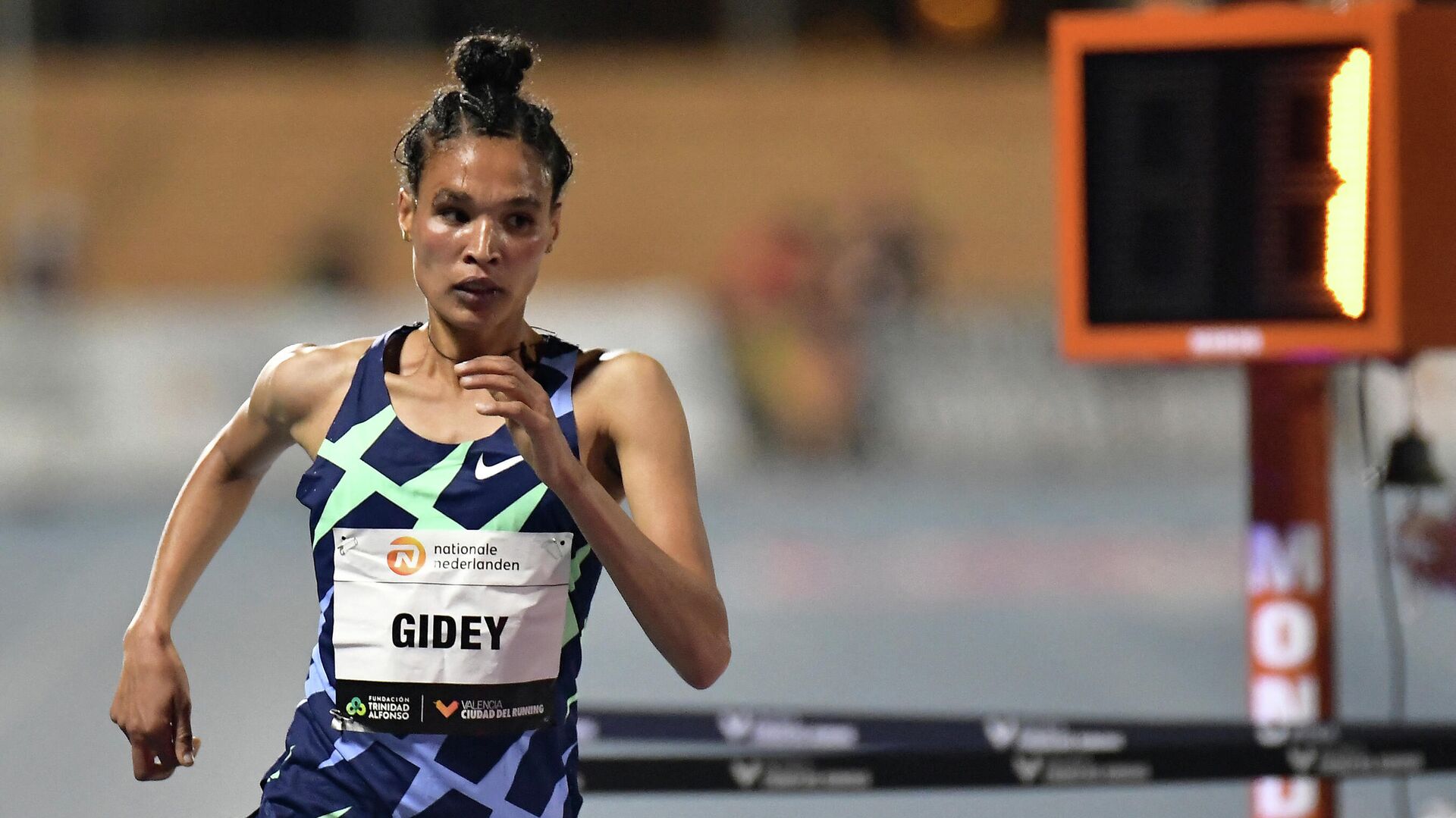 La etíope Letesenbet Gidey bate el récord mundial en carrera de 10.000