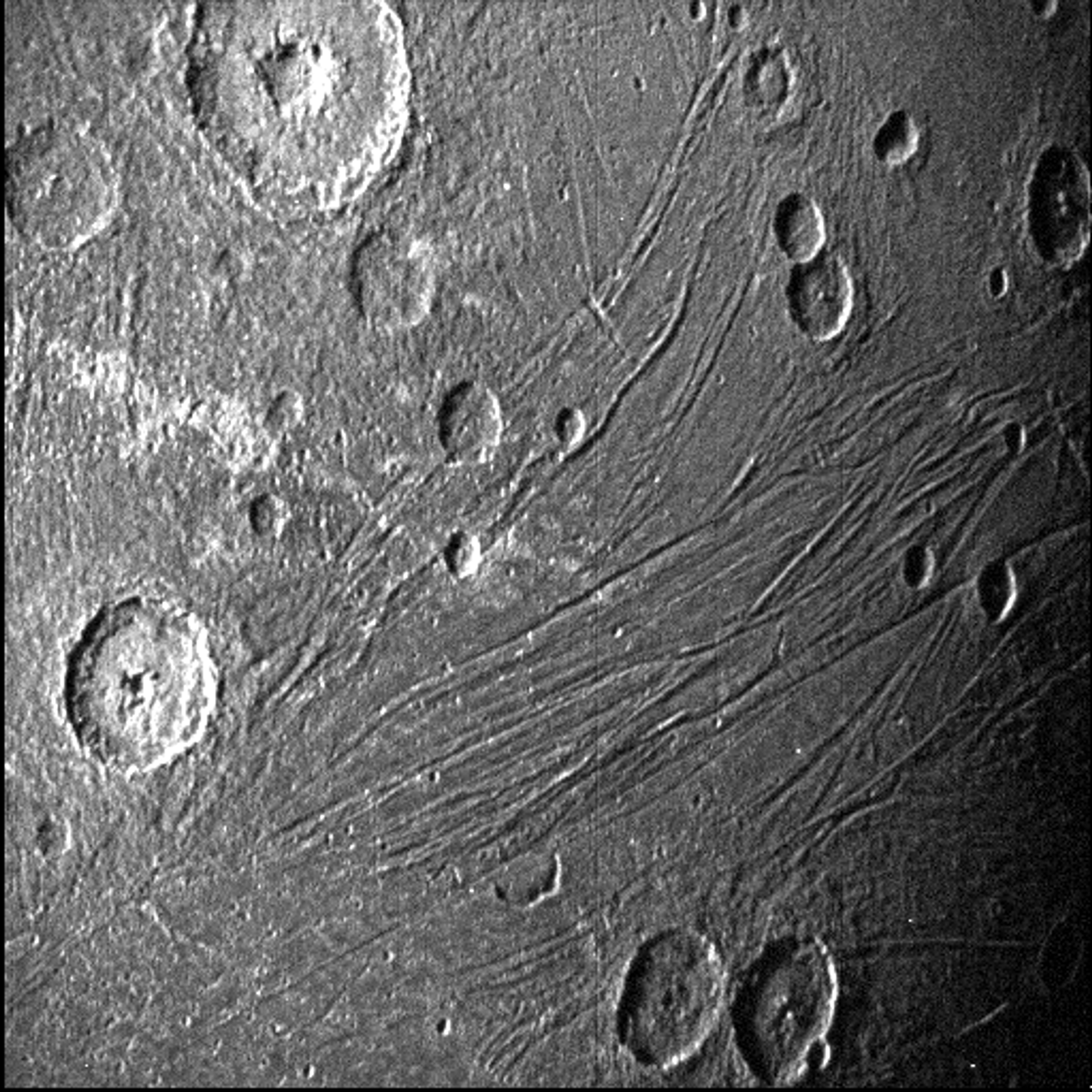 Ganímedes, la luna más grande de Júpiter - Sputnik Mundo, 1920, 08.06.2021