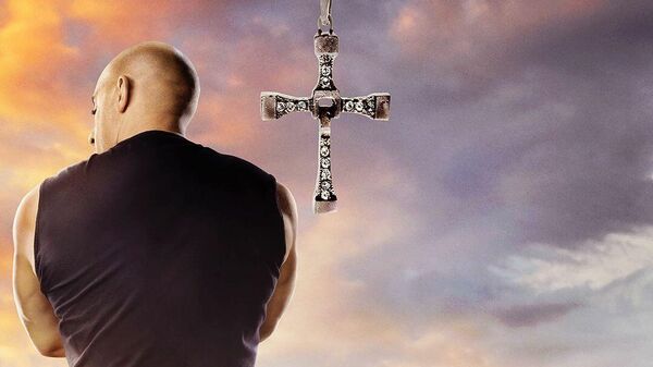 Vin Diesel interpretando a Dominic 'Dom' Toretto en las películas de la saga 'Rápidos y Furiosos' - Sputnik Mundo