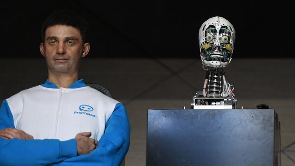 Un robot de la empresa rusa Promobot - Sputnik Mundo