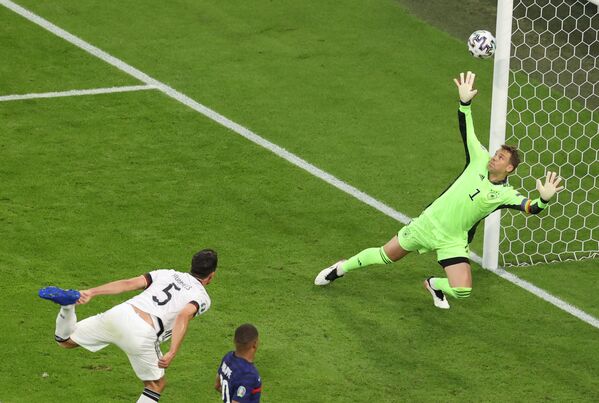 El único gol del encuentro lo metió el defensa alemán Mats Hummels, en las portería de su propio equipo en el minuto 20 del encuentro.  - Sputnik Mundo