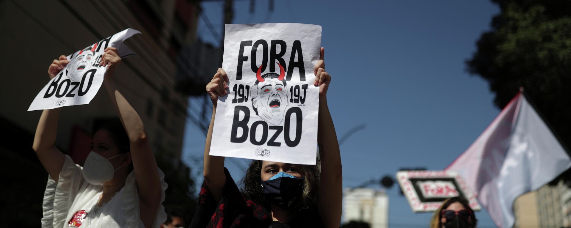 Protestas contra el presidente brasileño Jair Bolsonaro en Goiania, Brasil - Sputnik Mundo, 1920, 19.06.2021