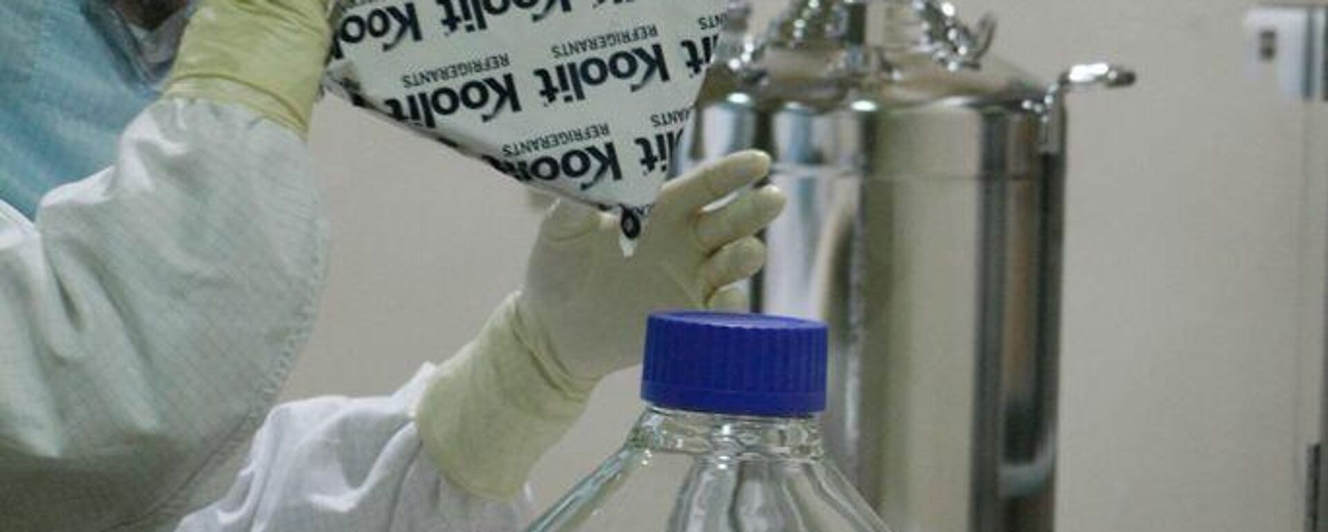 Las autoridades sanitarias del Gobierno de México, a través del estatal Laboratorios de Biológicos y Reactivos de México (Birmex), comenzaron la prueba piloto de envasado de la vacuna rusa Sputnik V contra el nuevo coronavirus. - Sputnik Mundo, 1920, 04.08.2022
