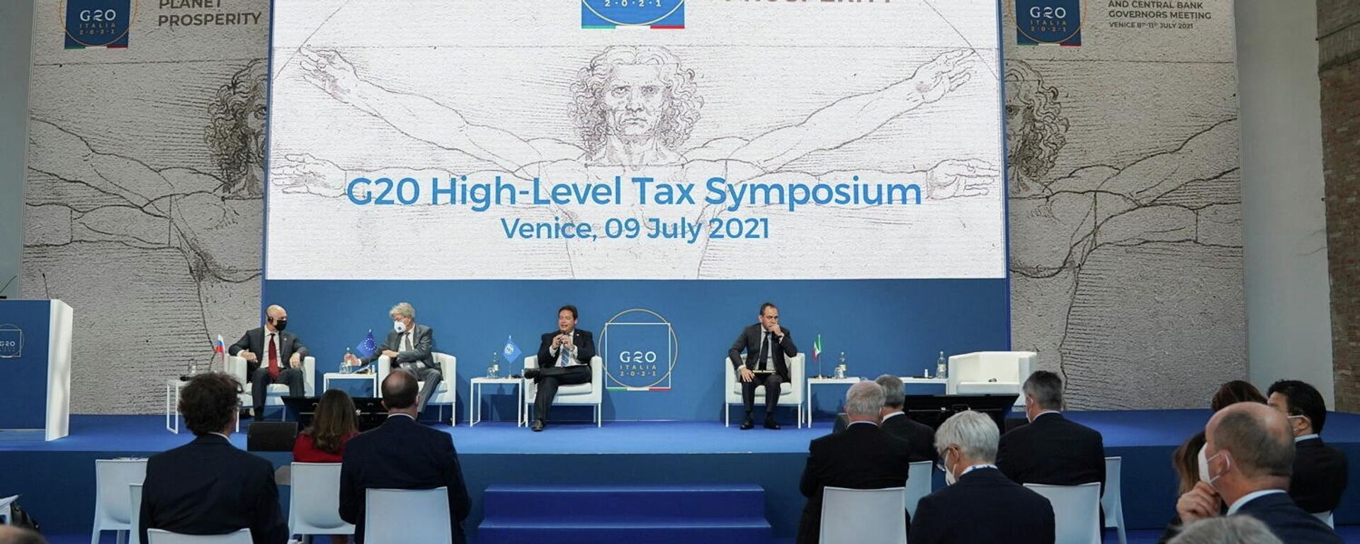Los participantes asisten al simposio fiscal de alto nivel del G20 durante la reunión de ministros de Finanzas y gobernadores de Bancos Centrales del G20 en Venecia, Italia, el 9 de julio de 2021 - Sputnik Mundo, 1920, 11.07.2021