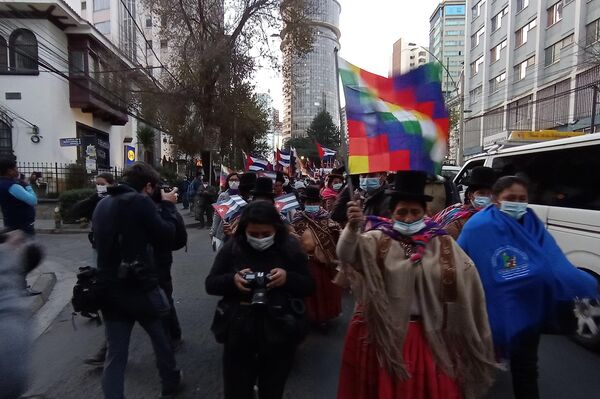 Manifestación en Bolivia en apoyo del Gobierno cubano - Sputnik Mundo