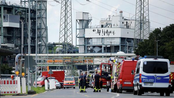 Consecuencias de la explosión en una planta química en la ciudad alemana de Leverkusen - Sputnik Mundo