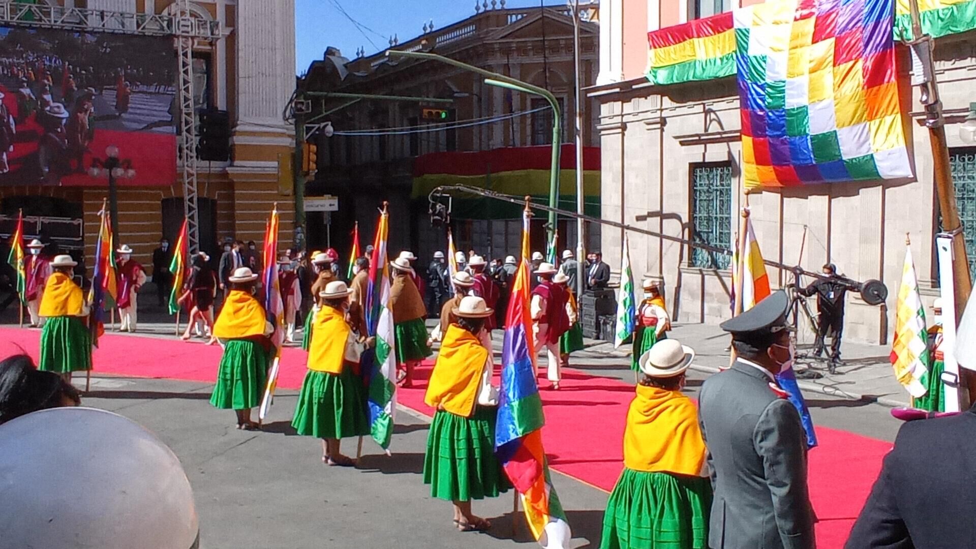 Celebraciones por los 196 años de la independencia de Bolivia en la Plaza Murillo, en La Paz - Sputnik Mundo, 1920, 06.08.2021