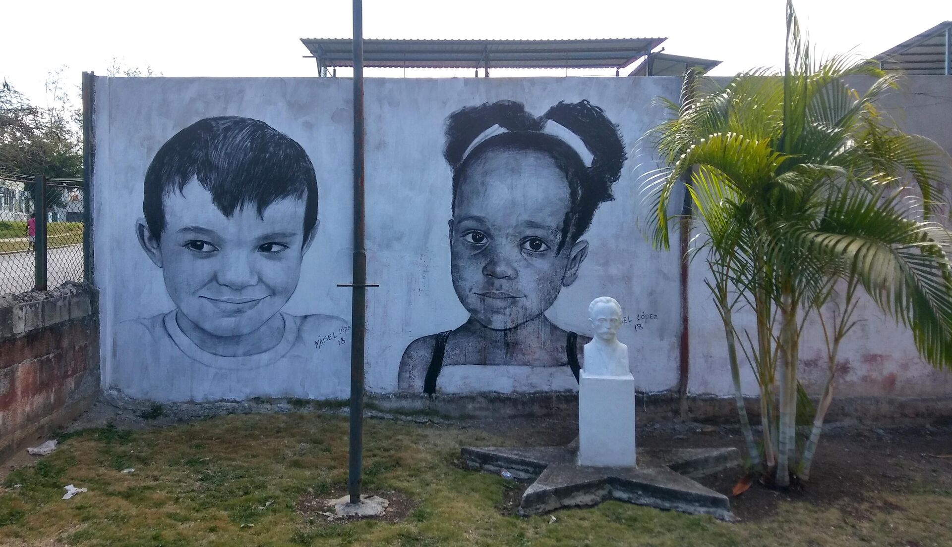Rostros de niños en murales de la serie 'Colosos', del artista Maisel López, ubicados en La Habana, Cuba - Sputnik Mundo, 1920, 10.08.2021
