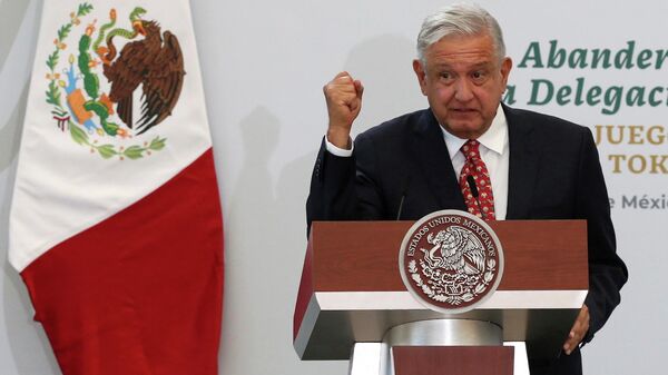 El presidente de México, Andrés Manuel López Obrador, pronuncia un discurso durante una ceremonia previa a los Juegos Olímpicos de Tokio 2020, en la Ciudad de México, México, el 5 de julio de 2021 - Sputnik Mundo