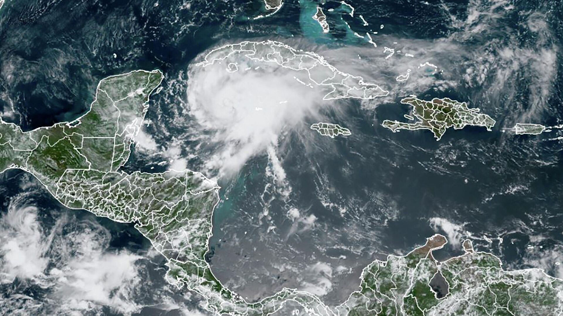El huracán Grace se acerca a las costas de la península Yucatán, México - Sputnik Mundo, 1920, 19.08.2021