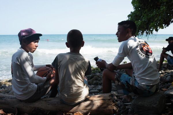 Niños del club de surf de Anare, Venezuela - Sputnik Mundo