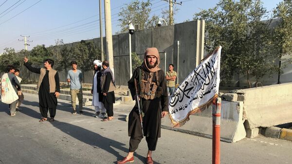 Talibanes en Kabul, Afganistán - Sputnik Mundo