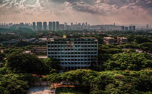 Universidad de Sao Paulo (Brasil): puesto 144. Fundada en 1934, es la más importante de Brasil y tiene más de 83.000 estudiantes matriculados. Por tercer año consecutivo está entre las mejores 150 universidades del mundo en el Ranking Académico de las Universidades del Mundo. - Sputnik Mundo