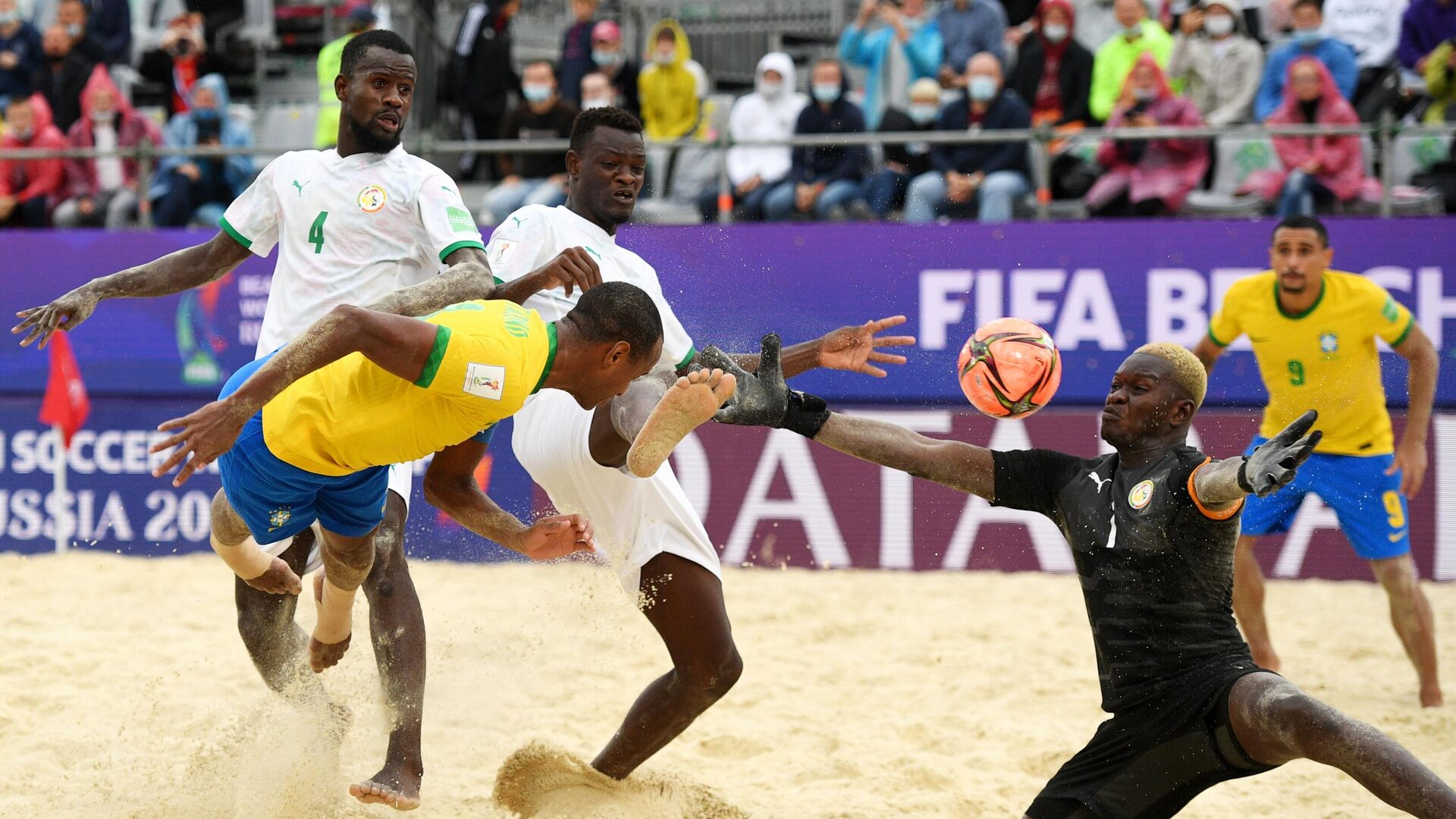 Un partido entre Brasil y Senegal en el Mundial de fútbol playa 2021 - Sputnik Mundo, 1920, 26.08.2021