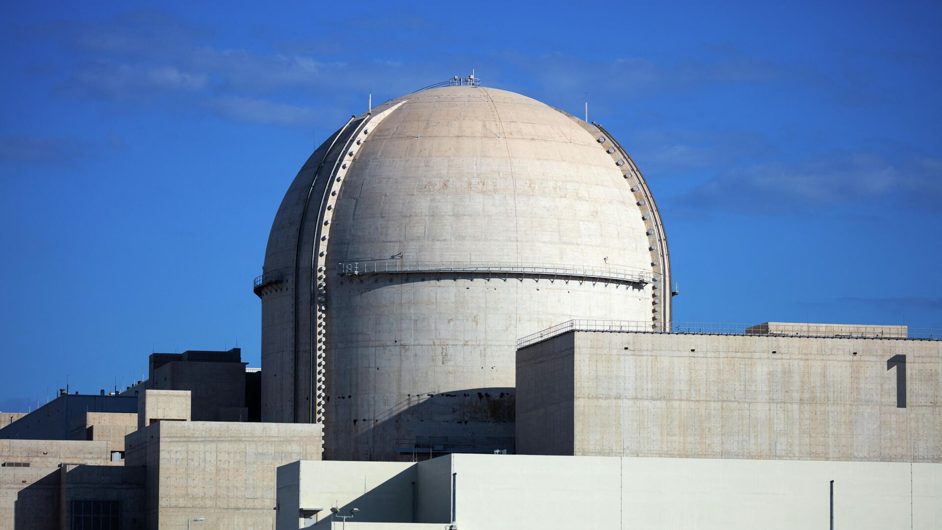 Primera planta nuclear de EAU en la localidad de Barakah - Sputnik Mundo, 1920, 27.08.2021