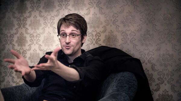  Edward Snowden, exagente de inteligencia estadounidense - Sputnik Mundo
