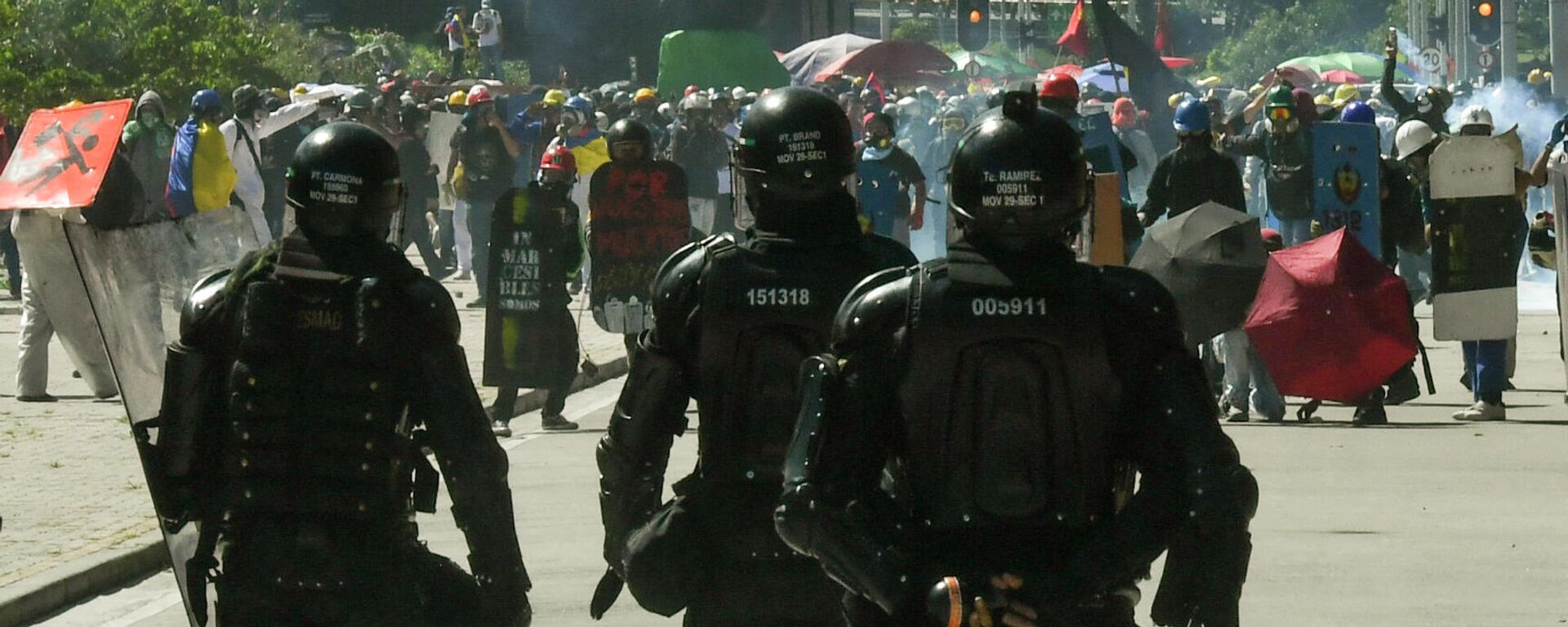 Policía antidisturbios en Bogotá, Colombia - Sputnik Mundo, 1920, 09.09.2021
