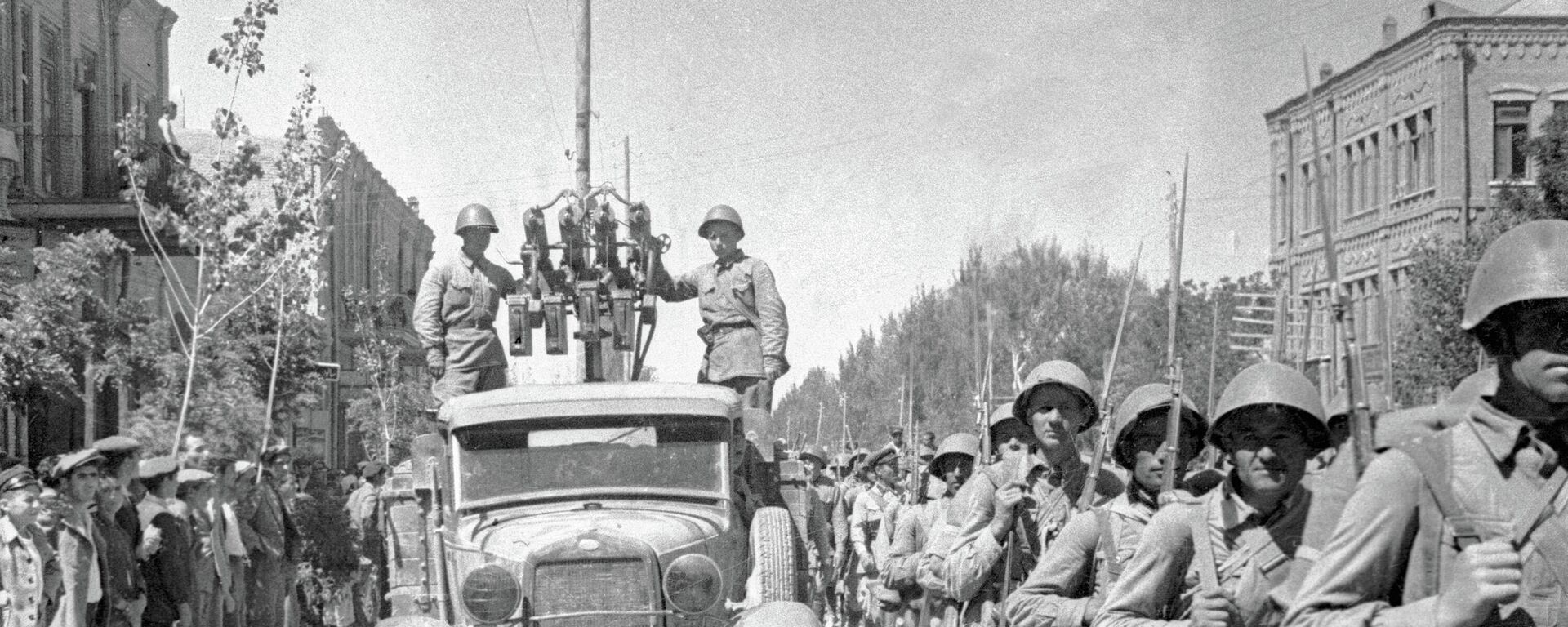 El Ejército Rojo entra en la ciudad de Tabriz, Irán - Sputnik Mundo, 1920, 16.09.2021