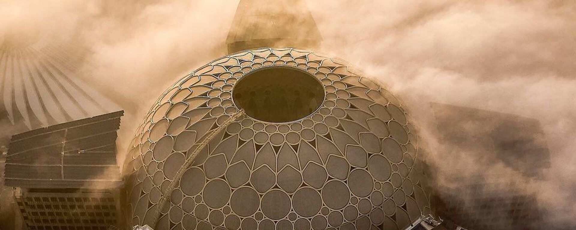 El Al Wasl Dome, la superficie de proyección de 360 grados más grande del mundo, en Dubái - Sputnik Mundo, 1920, 16.09.2021