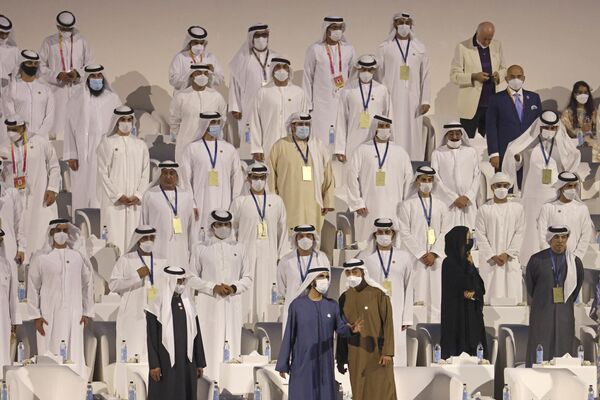 Altos cargos de Dubái y de los EAU en la ceremonia de inauguración de la Expo 2020. - Sputnik Mundo
