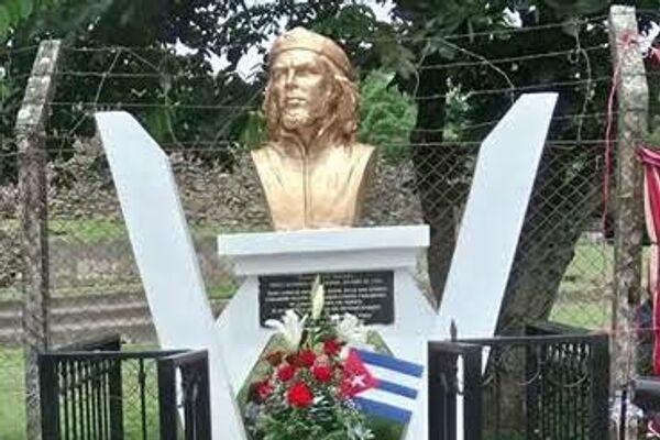 Busto al Che Guevara. Chalchuapa, El Salvador. - Sputnik Mundo