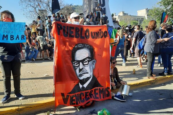 Segundo aniversario del estallido social en Chile - Sputnik Mundo
