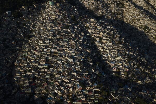 Vista aérea del barrio de Jalouise en Puerto Príncipe, Haití. - Sputnik Mundo