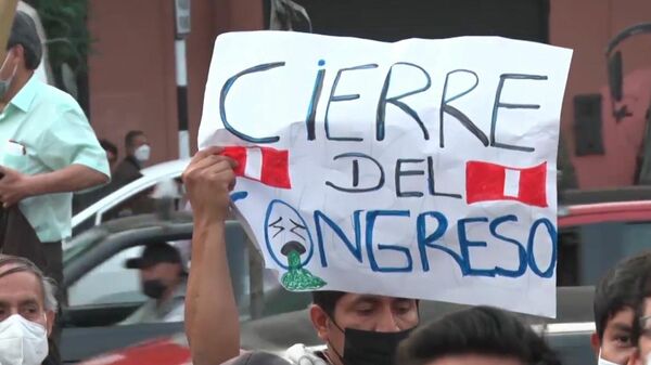 Protestas denuncian un intento de golpe por parte del Congreso peruano contra Pedro Castillo - Sputnik Mundo