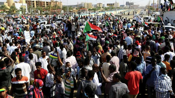 Una protesta en Sudán - Sputnik Mundo