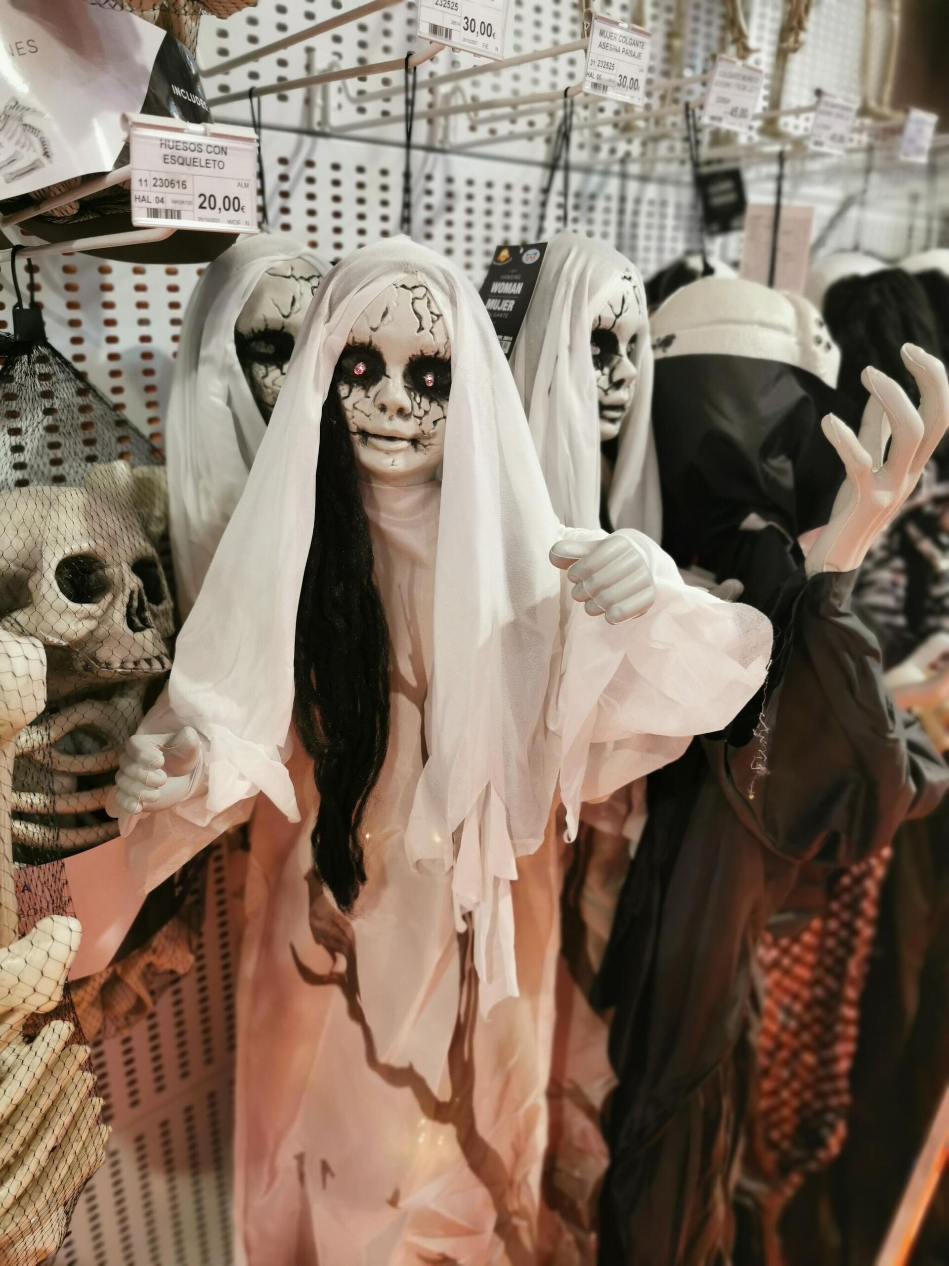 El lucrativo negocio del terror: Halloween deja cifras que espantan en  España , Sputnik Mundo