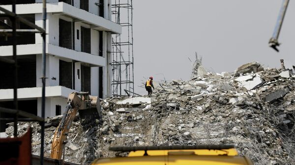 Derrumbe de un edificio en Lagos, Nigeria - Sputnik Mundo