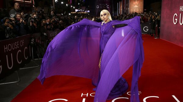 Lady Gaga en el estreno mundial de House of Gucci en Londres - Sputnik Mundo