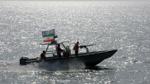 Un barco de los Cuerpos de la Guardia Revolucionaria Islámica de Irán (archivo) - Sputnik Mundo