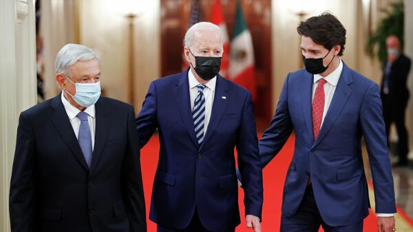 Presidente de México, Andrés Manuel Lopez Obrador, presidente de EEUU, Joe Biden, y primer ministro de Canadá, Justin Trudeau - Sputnik Mundo