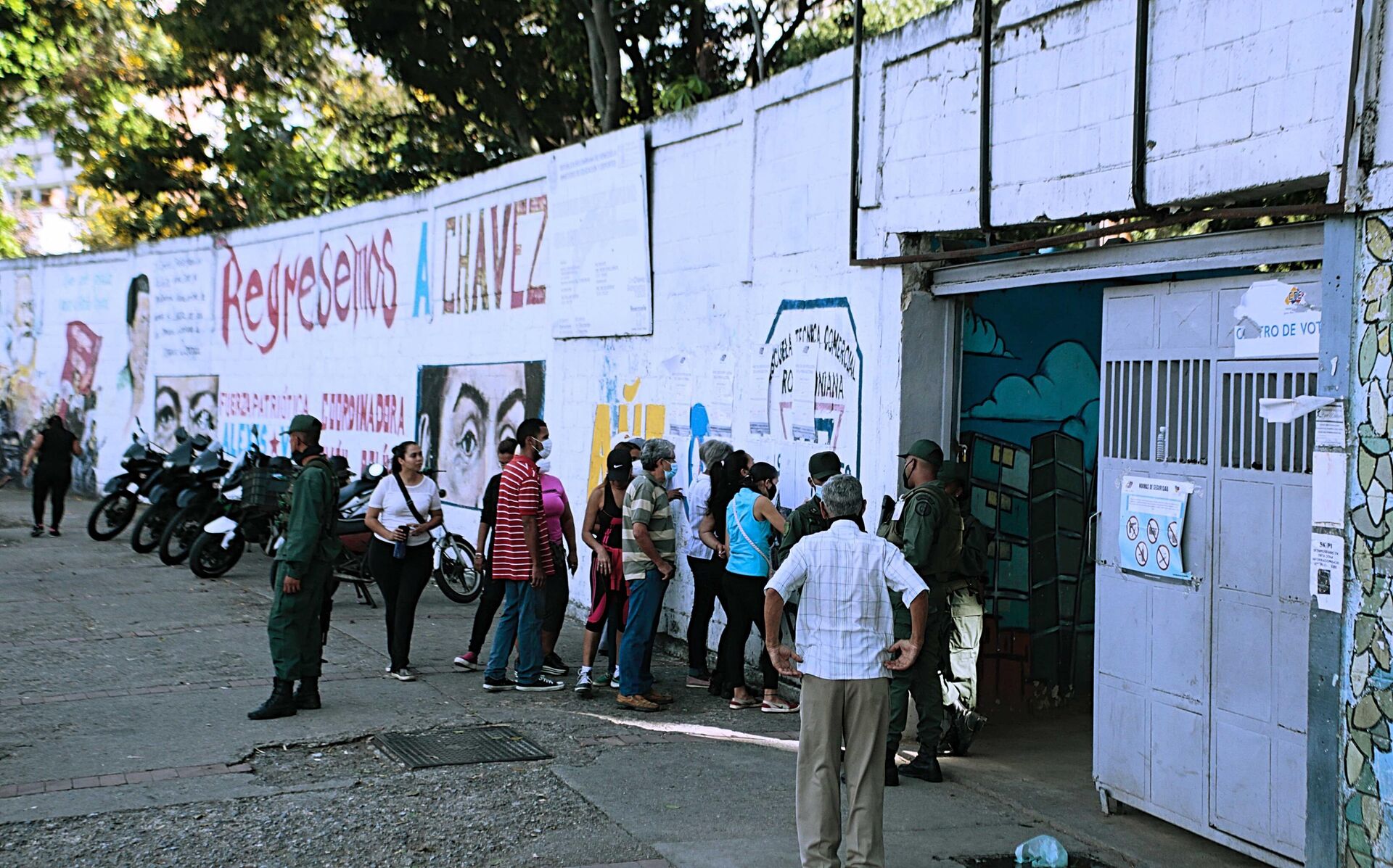  Centro electoral ubicado en el histórico barrio 23 de Enero, en Caracas   - Sputnik Mundo, 1920, 22.11.2021