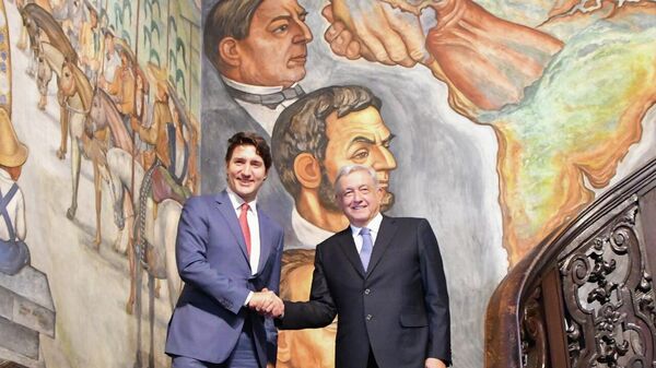 Justin Trudeau, primer ministro de Canadá, y Andrés Manuel López Obrador, presidente de México - Sputnik Mundo