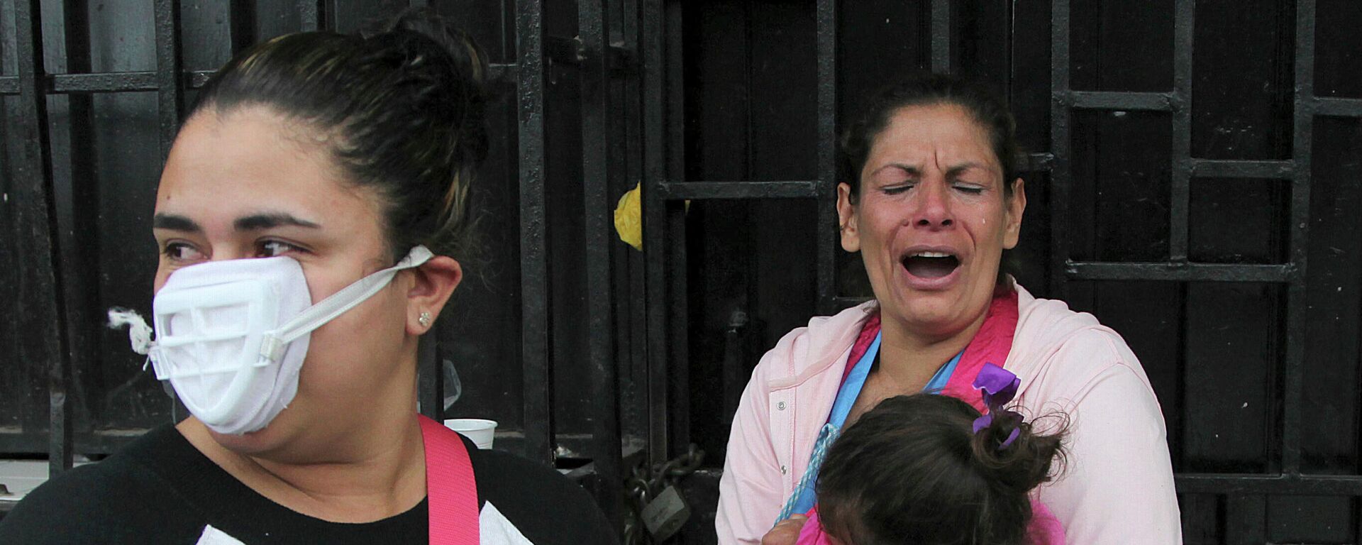 Mujeres hondureñas víctimas de gases lacrimógenos en 2018 Mujeres hondureñas víctimas de gases lacrimógenos en 2018 - Sputnik Mundo, 1920, 26.11.2021