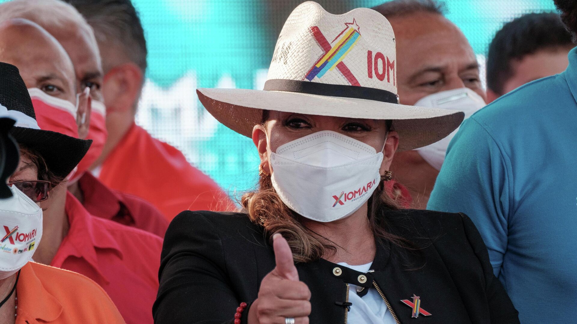 Xiomara Castro, candidata presidencial del opositor Partido Libre, durante el acto de clausura de su campaña electoral en San Pedro Sula, Honduras, el 20 de noviembre de 2021 - Sputnik Mundo, 1920, 02.12.2021