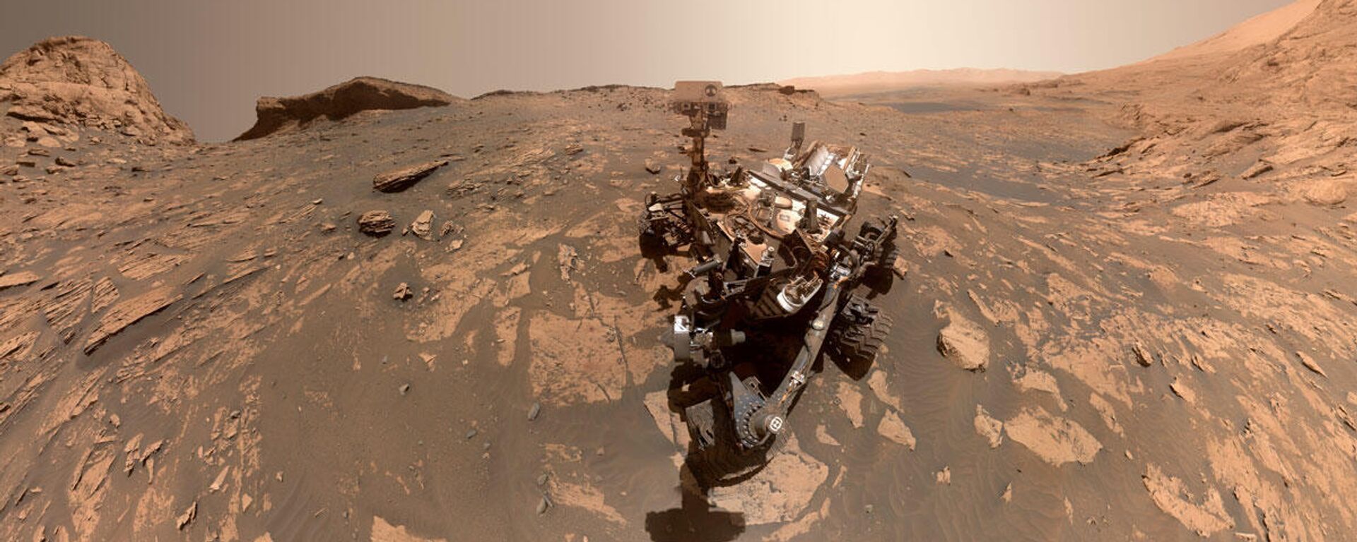 Una selfi del róver Curiosity tomada en Marte - Sputnik Mundo, 1920, 04.12.2021