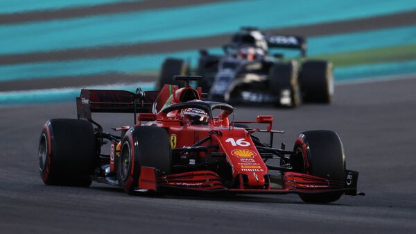 El piloto de Ferrari Charles Leclerc durante la Fórmula 1 - Sputnik Mundo